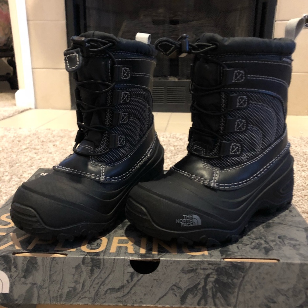 Snow Boots